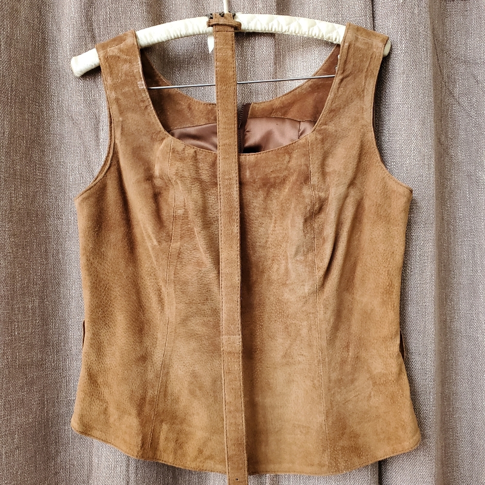 Vakko sport suede leather zipper top skirt free